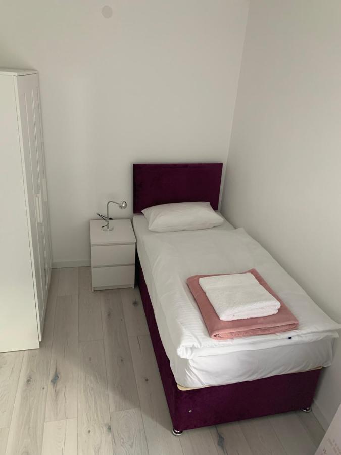 Feathers Apartments 헤르마고 외부 사진